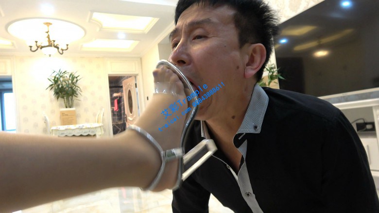 112146x467ah58ftt7h2ct.jpg