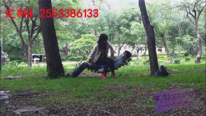 184605lso00byw09u996lh.jpg