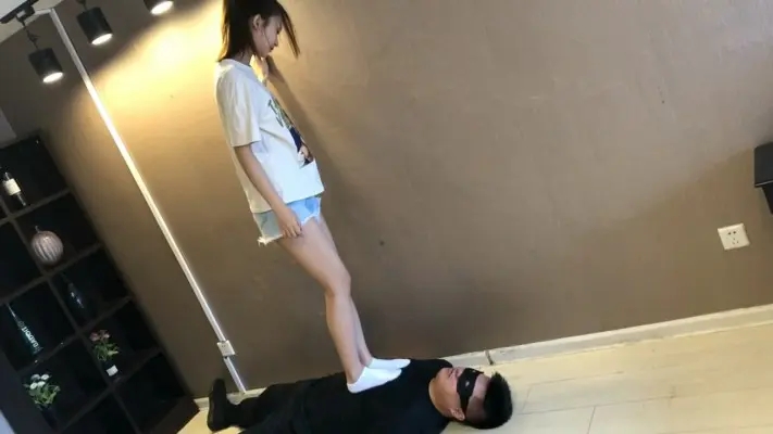 014437a8uh0m39vxtxx0v3.jpg
