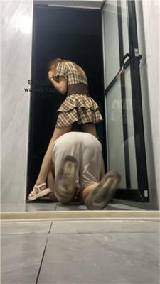 121914pr3a52woi9u8w3m7.jpg