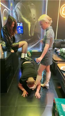 130850uapeaaht8p2xp8k9.jpg