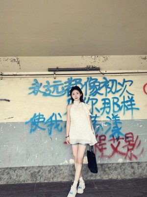 153702q9hd9jn0jwkfy2lf.jpg